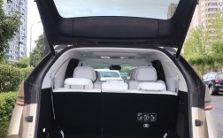 捷途旅行者后排座椅放倒视频(捷途后排座椅怎么掀起来)