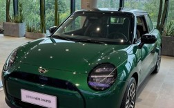 女士迷你小轿车奔驰／奔驰小型车女性 迷你