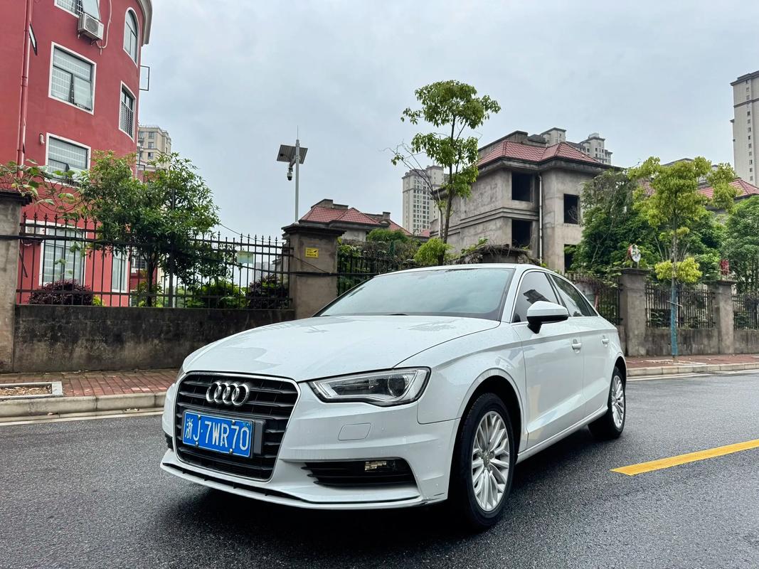 奥迪a3两厢二手车 二手车奥迪a4
