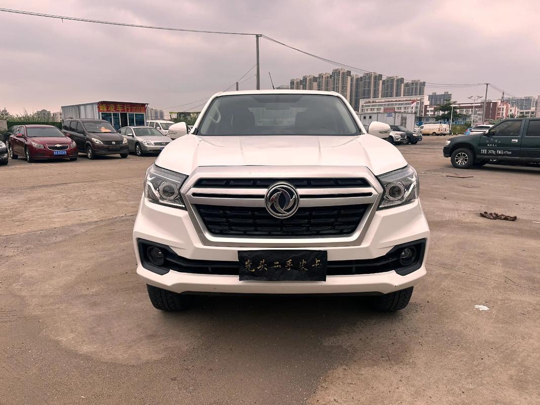 锐骐6皮卡手动四驱柴油版/锐骐6柴油版越野皮卡参数