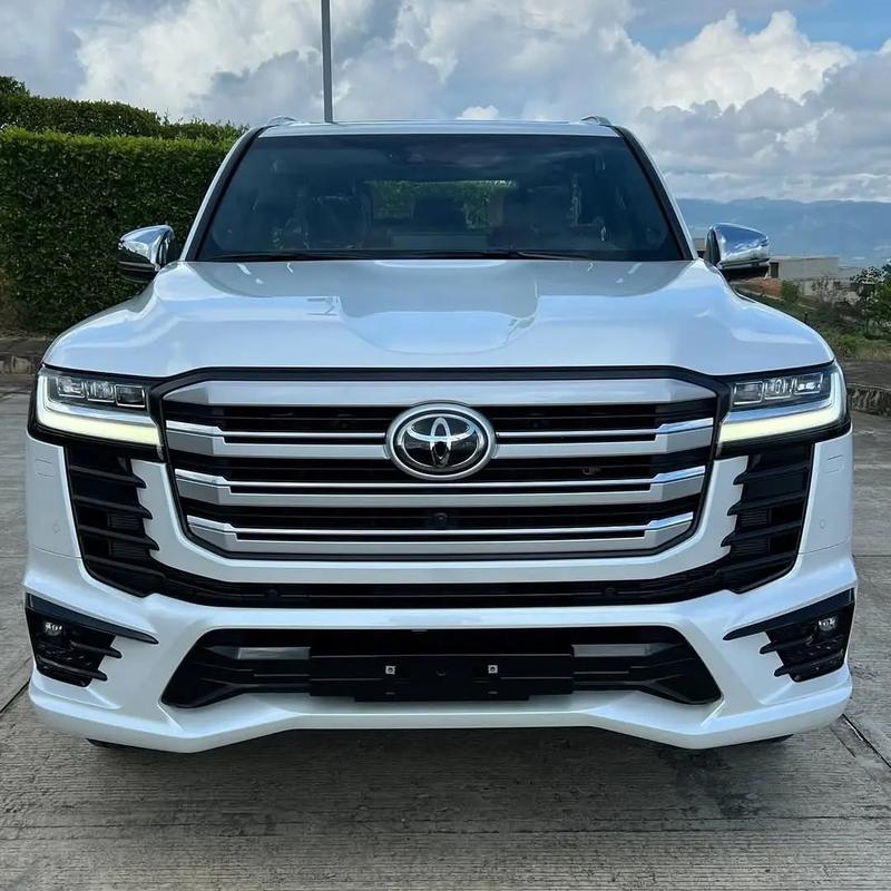 丰田陆地巡洋舰2024价格(丰田陆地巡洋舰2021款多少钱)