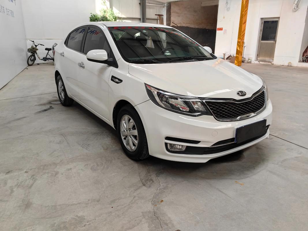 两厢起亚k2报价图片/两箱起亚k2新车价格