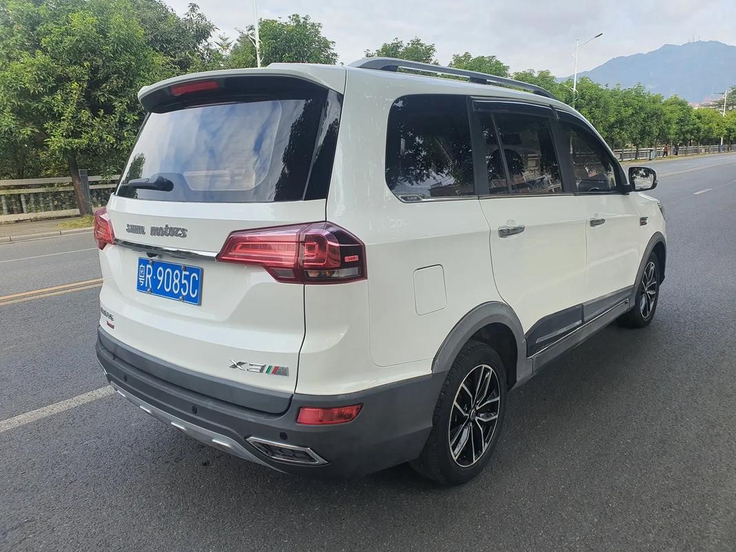 【斯威汽车x3,斯威汽车x3价格】